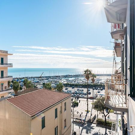 Palazzo Galeoni Luxury Suites Salerno Eksteriør billede