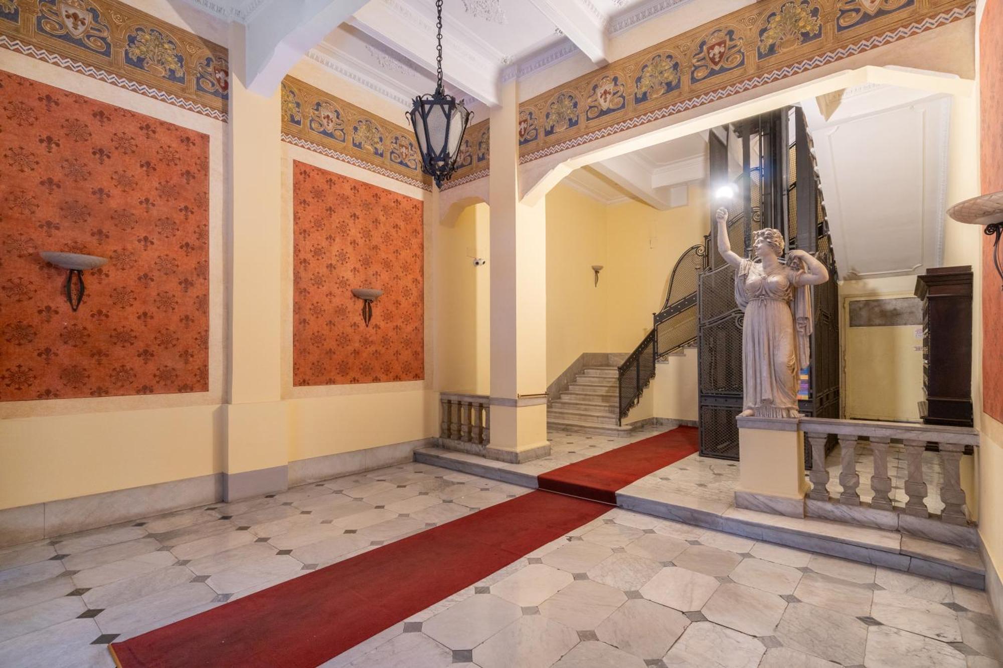 Palazzo Galeoni Luxury Suites Salerno Eksteriør billede
