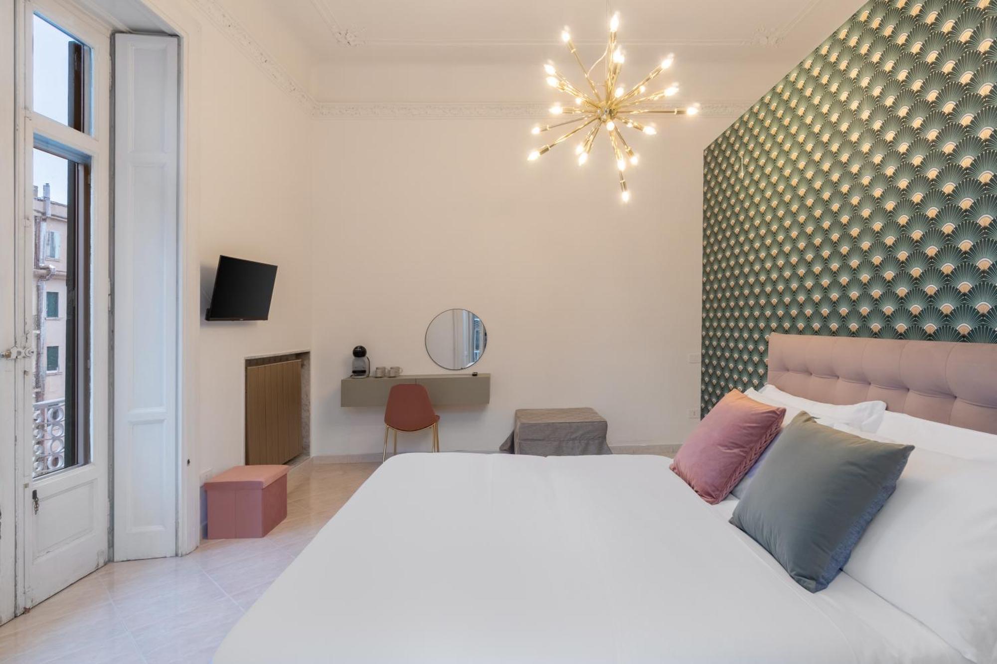 Palazzo Galeoni Luxury Suites Salerno Eksteriør billede
